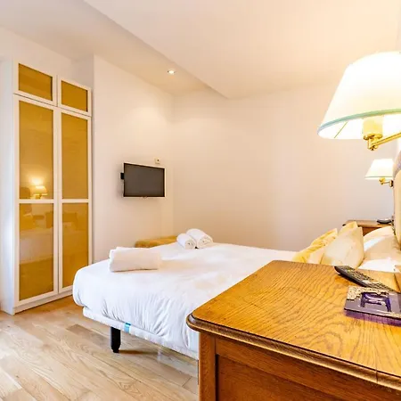 Alcazar Pool By Valcambre Holiday home *
